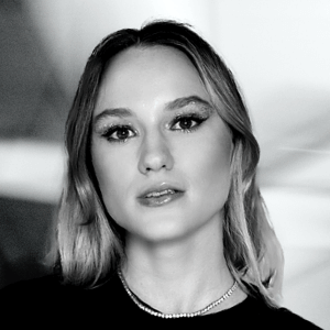 Karolína Čumriková